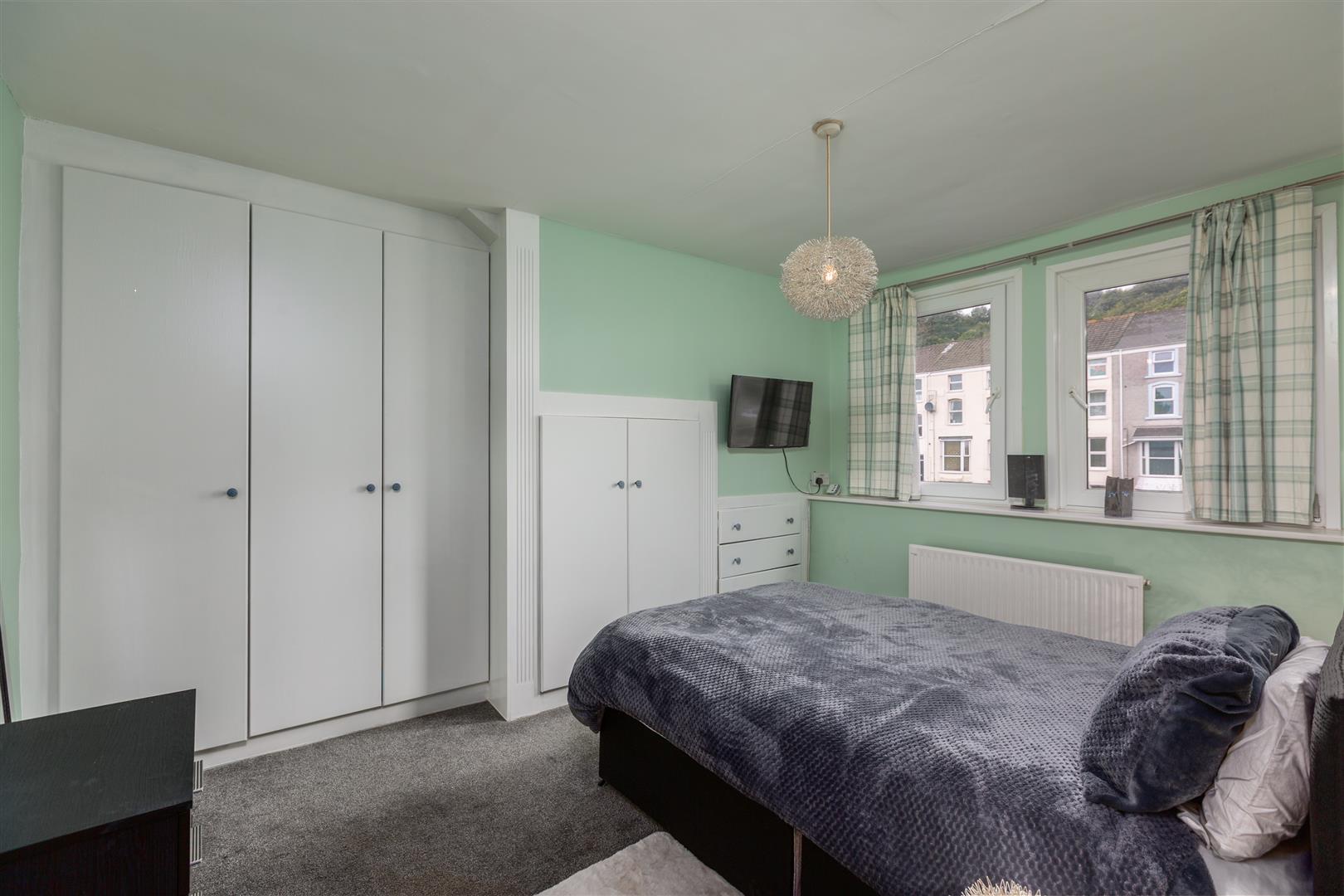 Montpelier Terrace, Mount Pleasant, Swansea, SA1 6JW